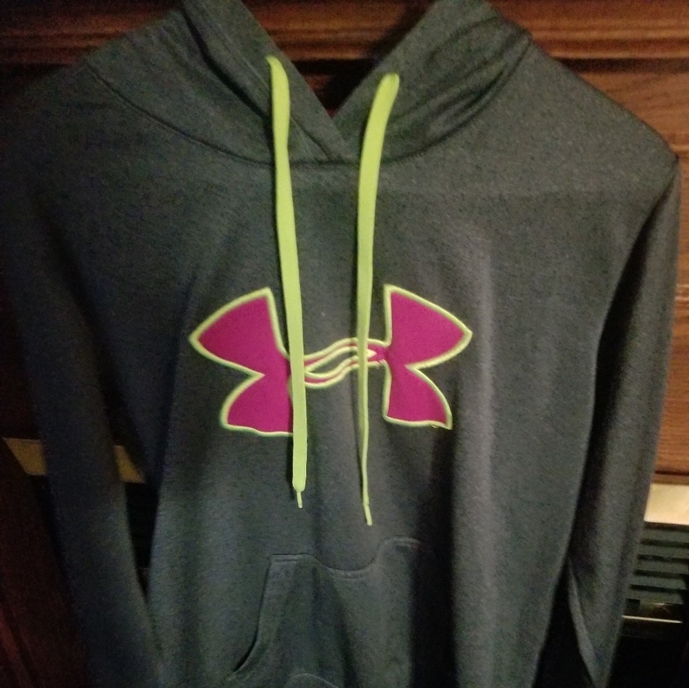 Lot of Under Armour Hoodies